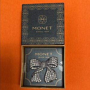 Monet Sparkling Crystal Bow Pin